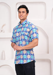 Men's Blue and Aqua Diamond Pattern Short Sleeve Shirt