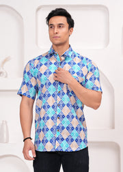 Men's Blue and Aqua Diamond Pattern Short Sleeve Shirt